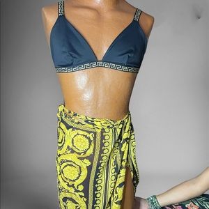 Versace set! Top & Barocco beach coverup!